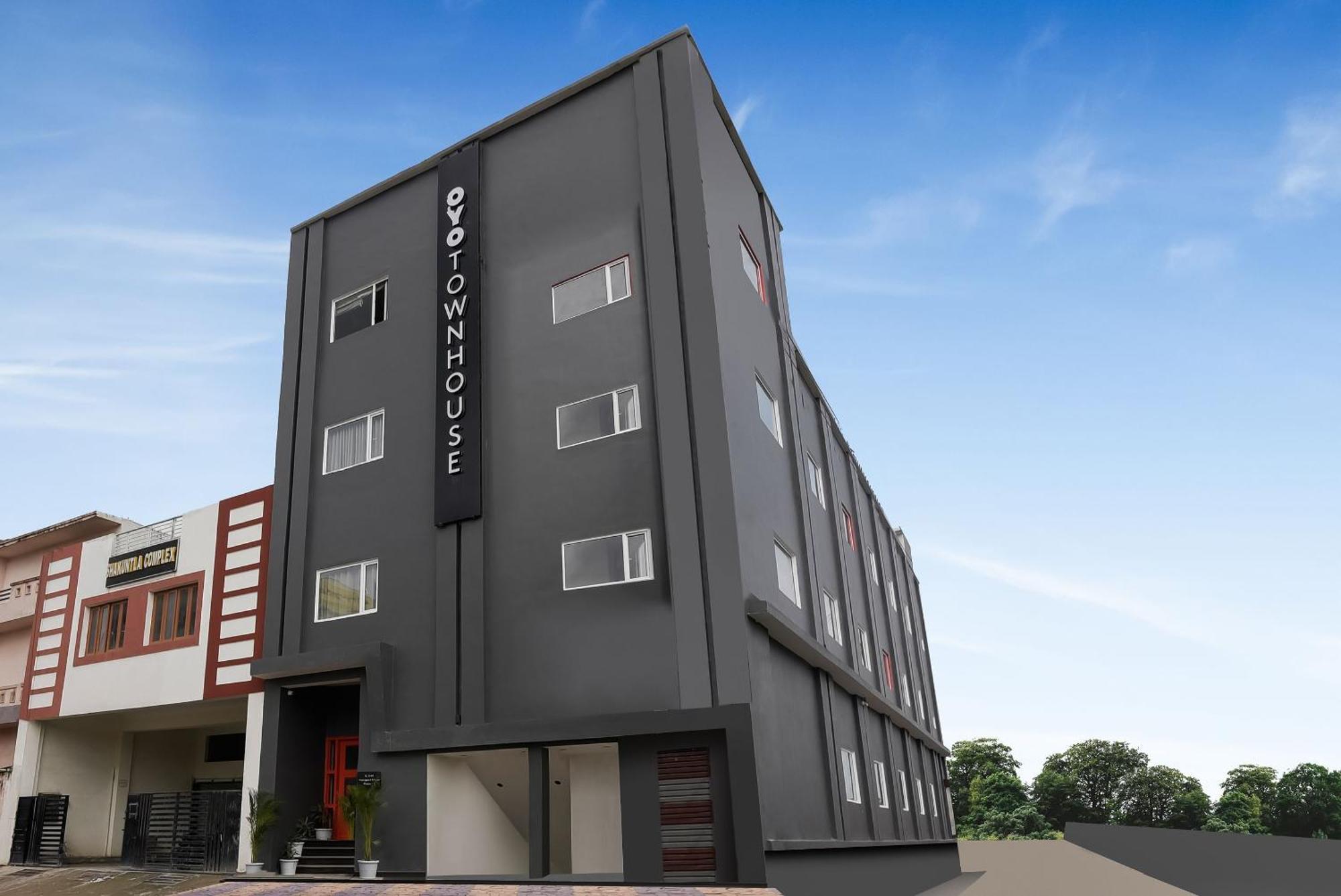 Townhouse The Awadh Airport Near Chaudhary Charan Singh International Airport Ξενοδοχείο Bijnaur Εξωτερικό φωτογραφία