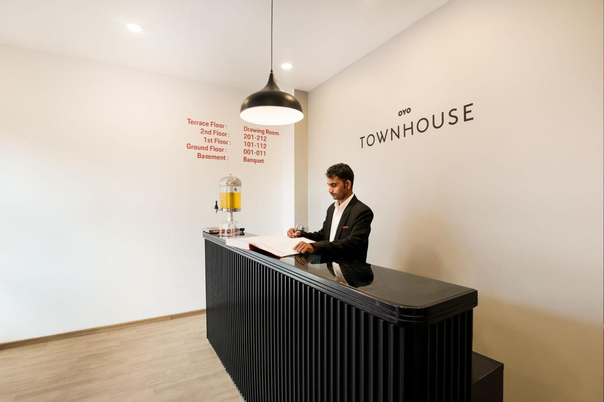 Townhouse The Awadh Airport Near Chaudhary Charan Singh International Airport Ξενοδοχείο Bijnaur Εξωτερικό φωτογραφία
