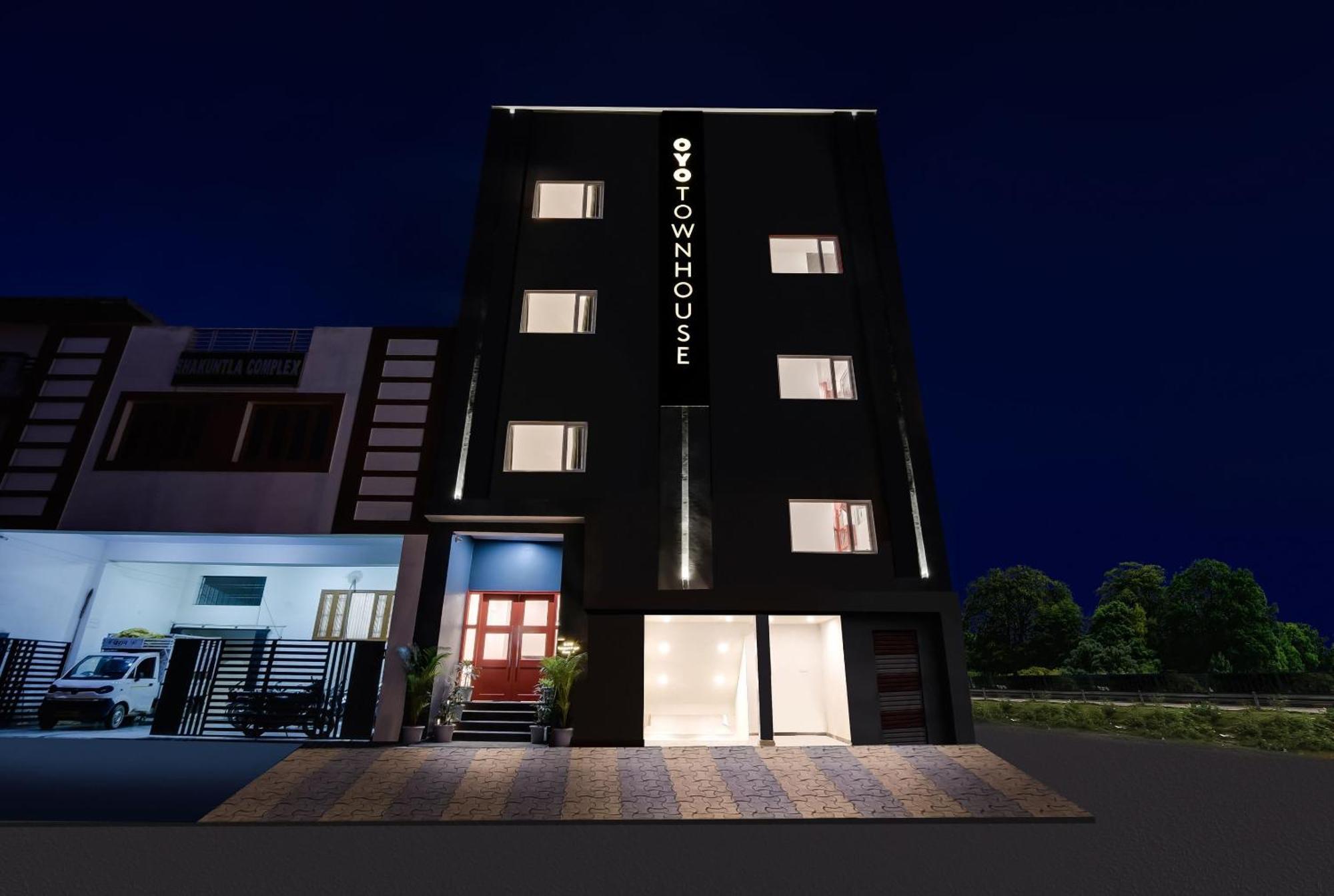 Townhouse The Awadh Airport Near Chaudhary Charan Singh International Airport Ξενοδοχείο Bijnaur Εξωτερικό φωτογραφία
